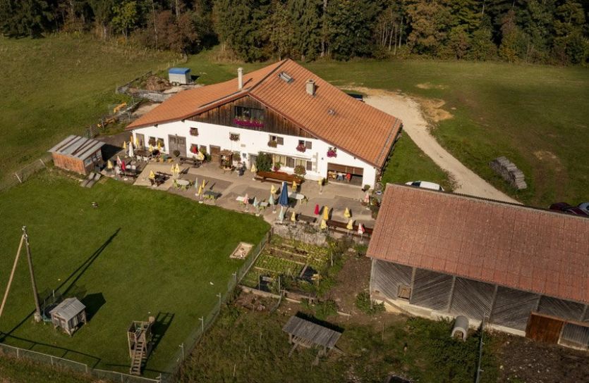 Drone aerial photo in Neuchâtel – IdealPC 3